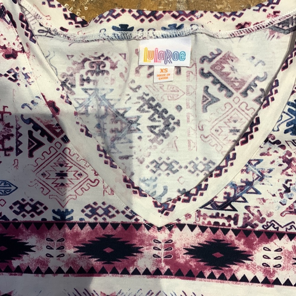 Lularoe iris - Picture 3 of 3